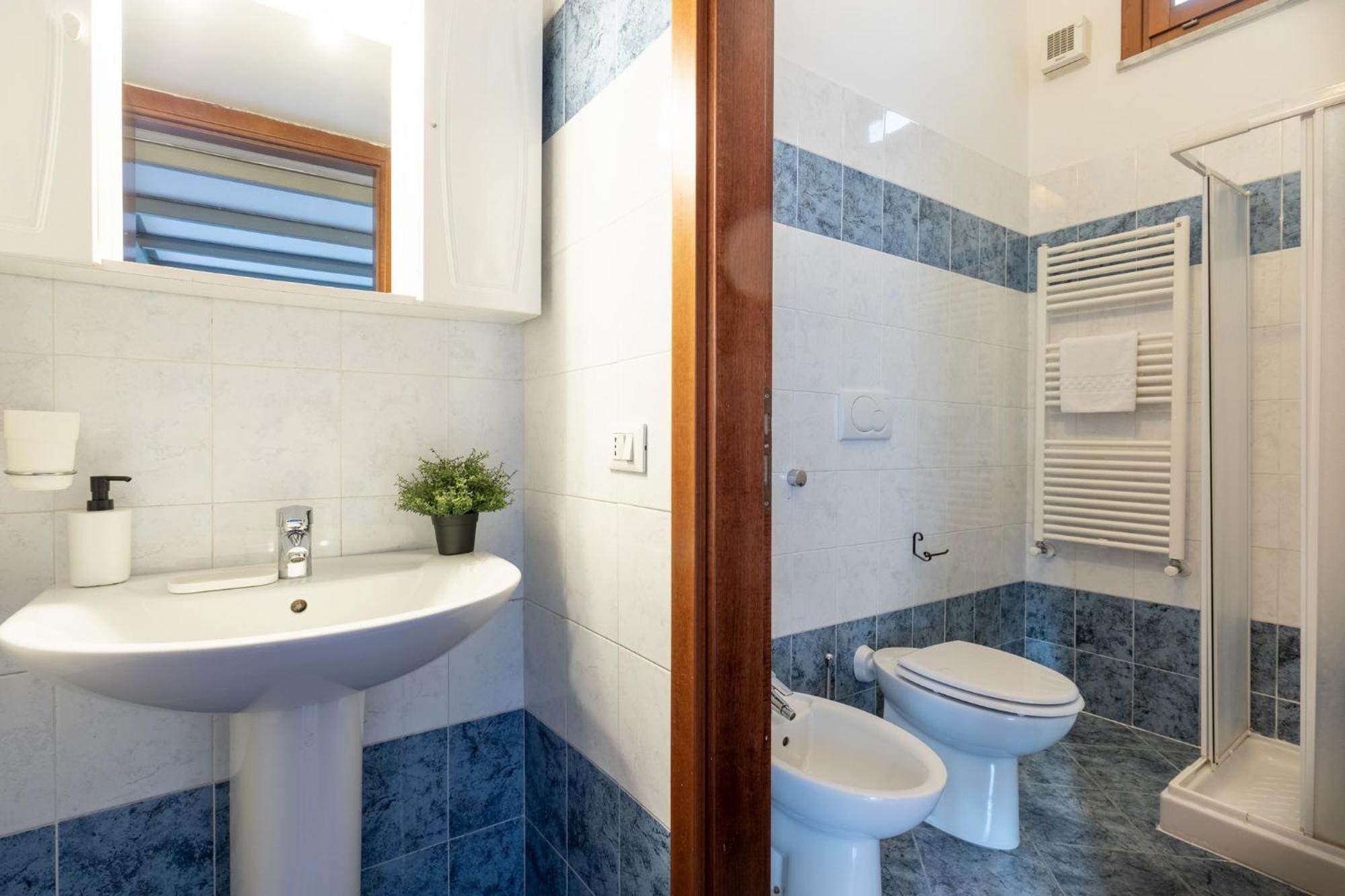 Four Shades Of Pisa Apartments Esterno foto